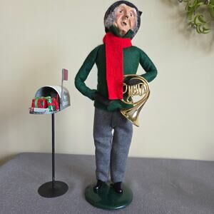 Vintage 1992Byers' Choice SIGNED/# Adult Man Caroler With French Horn Mailbox